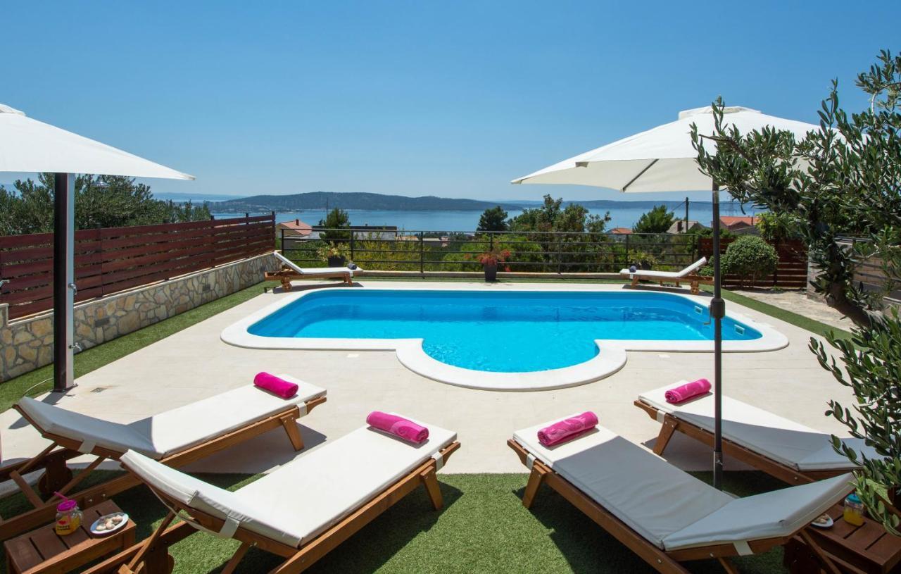 Holiday Home Magic View With Private Heated Pool Kastela Exterior photo